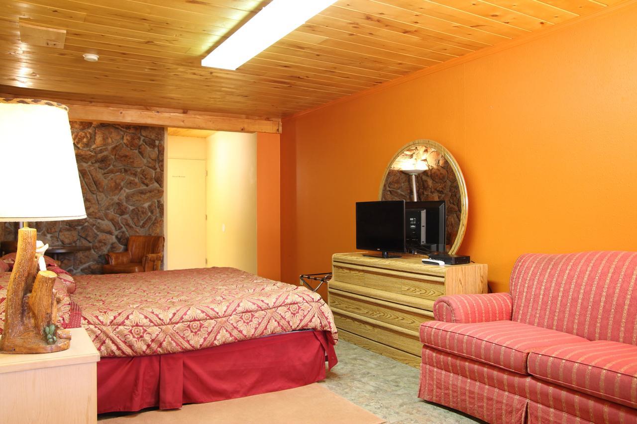 Country Inn Motel Dove Creek Экстерьер фото